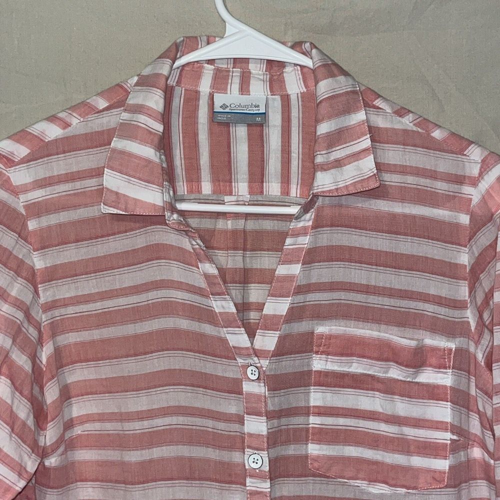 Columbia Ladies Button‎ Up Size Med